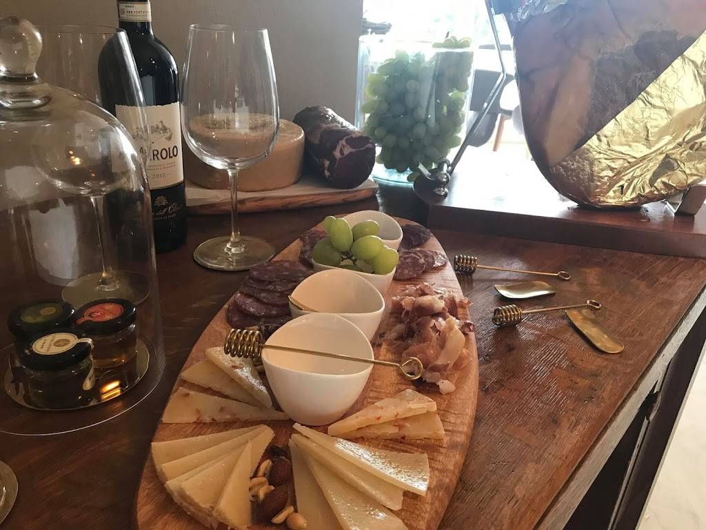 A bite | restaurant | 1272 N Palm Ave, Sarasota, FL 34236, USA | 9415652536 OR +1 941-565-2536