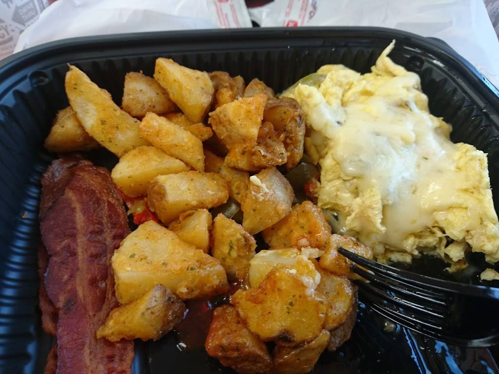 Jack in the Box | restaurant | 1000 W Rosecrans Ave, Gardena, CA 90247, USA | 3105383149 OR +1 310-538-3149