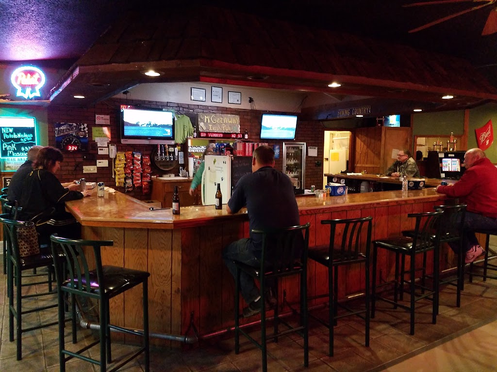 Getaway Bar & Grill | restaurant | 106 Commercial St, La Porte City, IA 50651, USA | 3193422711 OR +1 319-342-2711