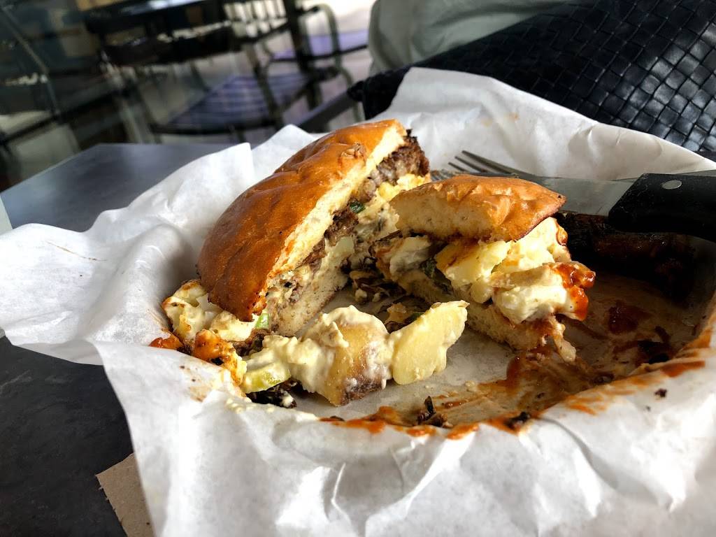 Grub Burger Bar | restaurant | 10403 Katy Fwy Suite 100, Houston, TX 77024, USA | 7138277157 OR +1 713-827-7157