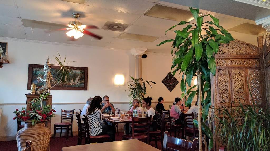 Dusita Thai Cuisine | restaurant | 2325 El Camino Real, Santa Clara, CA 95050, USA | 4082475199 OR +1 408-247-5199