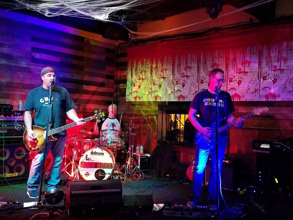 Alibi Bar & Grill | night club | 12 N 3rd St, St. Charles, IL 60174, USA | 6304430011 OR +1 630-443-0011