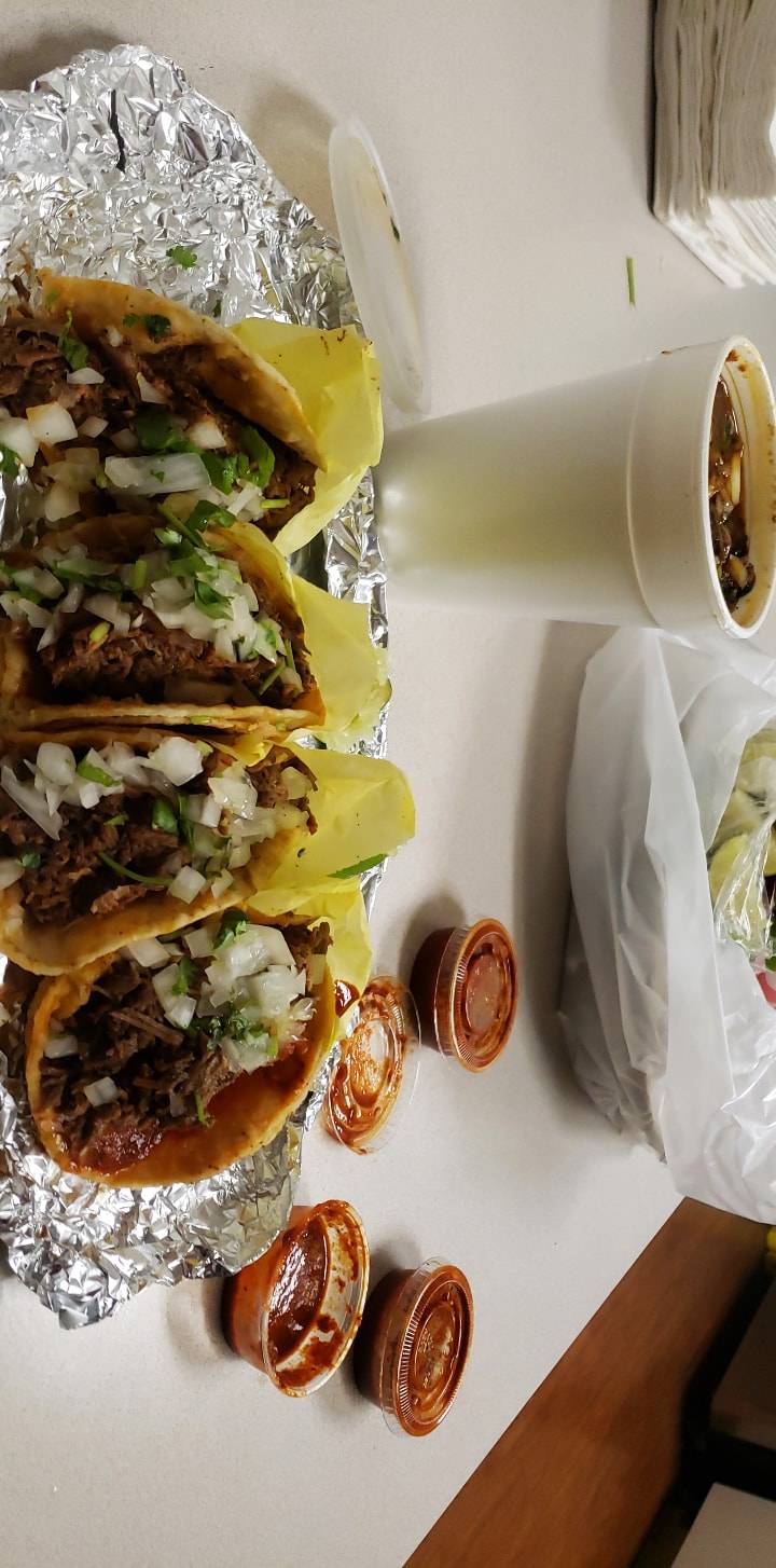 Birrieria Gonzalez | restaurant | 9936 Sierra Ave, Fontana, CA 92335, USA | 9093554588 OR +1 909-355-4588