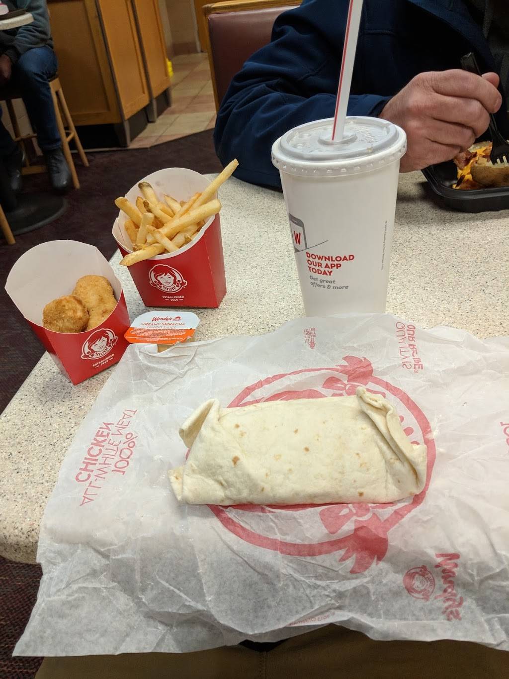 Wendys | restaurant | 1600 E College Ave, Normal, IL 61761, USA | 3094520200 OR +1 309-452-0200