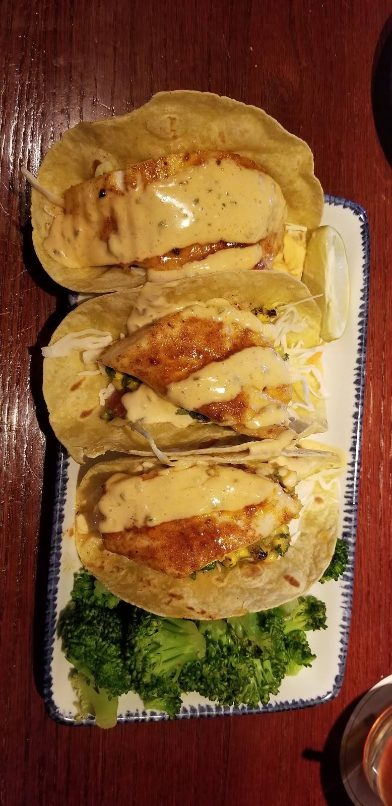 Red Lobster | restaurant | 8350 3rd St N, Oakdale, MN 55128, USA | 6512640151 OR +1 651-264-0151