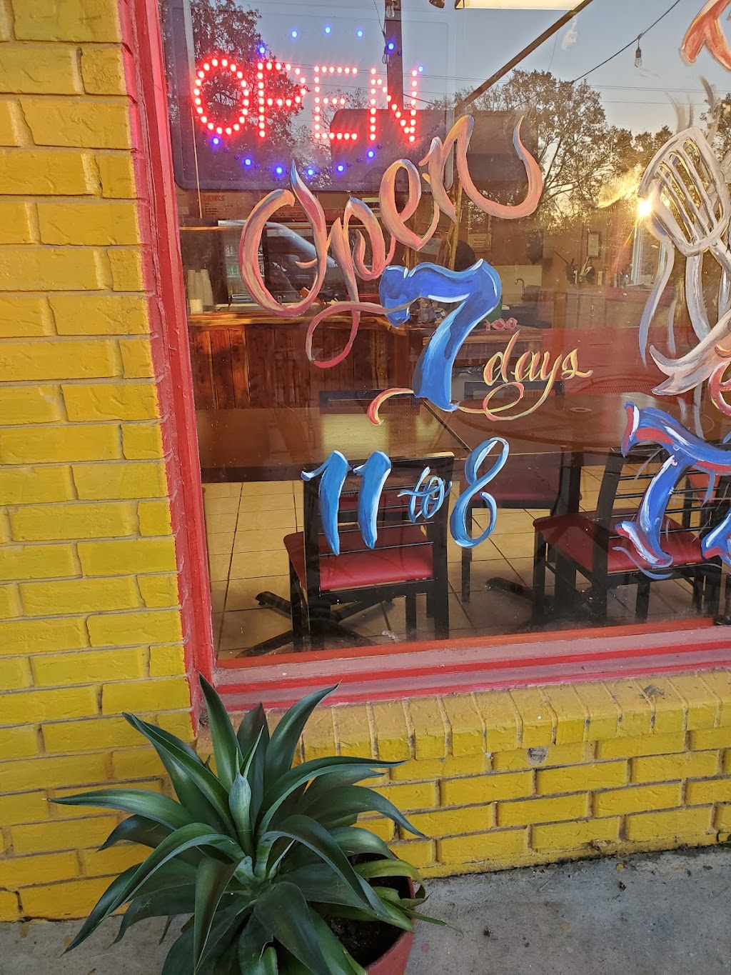 E&S BBQ | restaurant | 4632 TX-198, Malakoff, TX 75148, USA | 4302366569 OR +1 430-236-6569