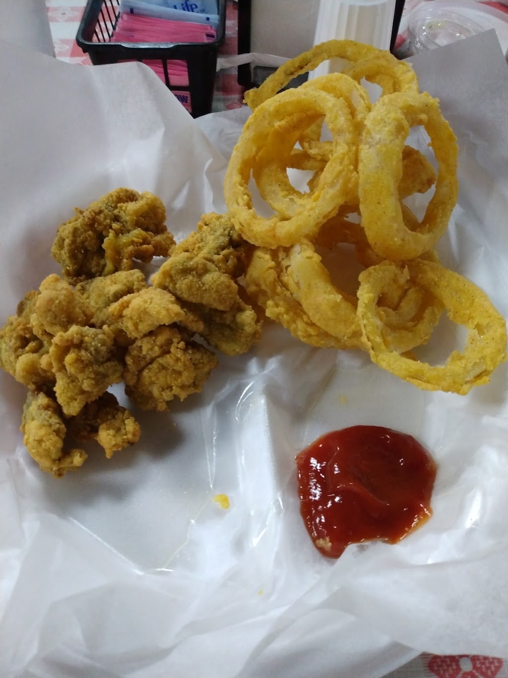 Bernards Cajun Sea-Fry Restaurant | restaurant | 204 Carmen St, Cottonport, LA 71327, USA | 3188762136 OR +1 318-876-2136