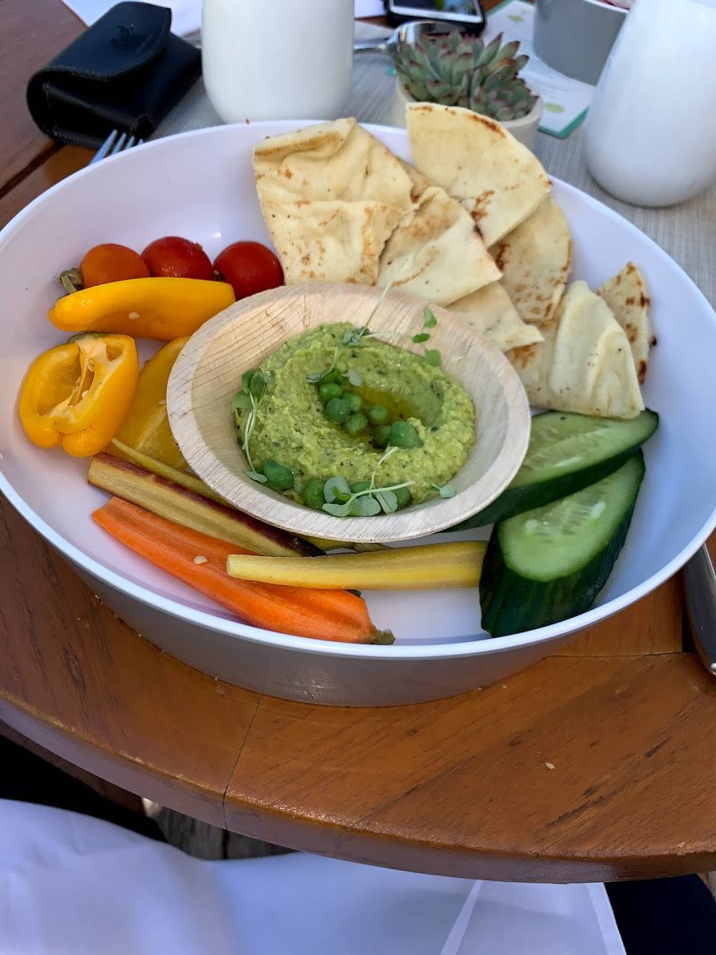 Tropicale | restaurant | 2901 Collins Ave, Miami Beach, FL 33140, USA | 7862574500 OR +1 786-257-4500