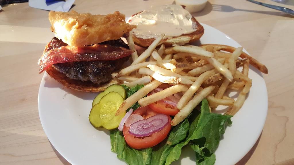 House of Orange Sports Bar and Grill | restaurant | 433 Johnson St, Covington, KY 41011, USA | 8592614662 OR +1 859-261-4662