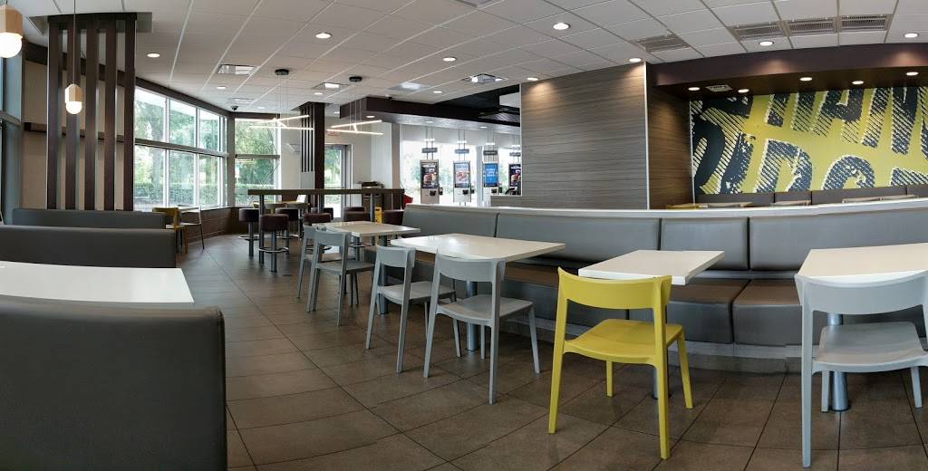 McDonalds | cafe | 2190 Howland Blvd, Deltona, FL 32738, USA | 3865320046 OR +1 386-532-0046