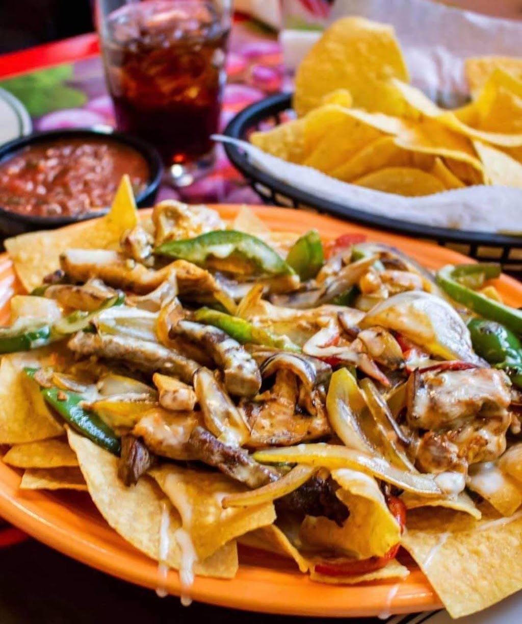 El Rey Papis grill and cantina | restaurant | 815 E 1st St, Stanberry, MO 64489, USA | 6602358056 OR +1 660-235-8056