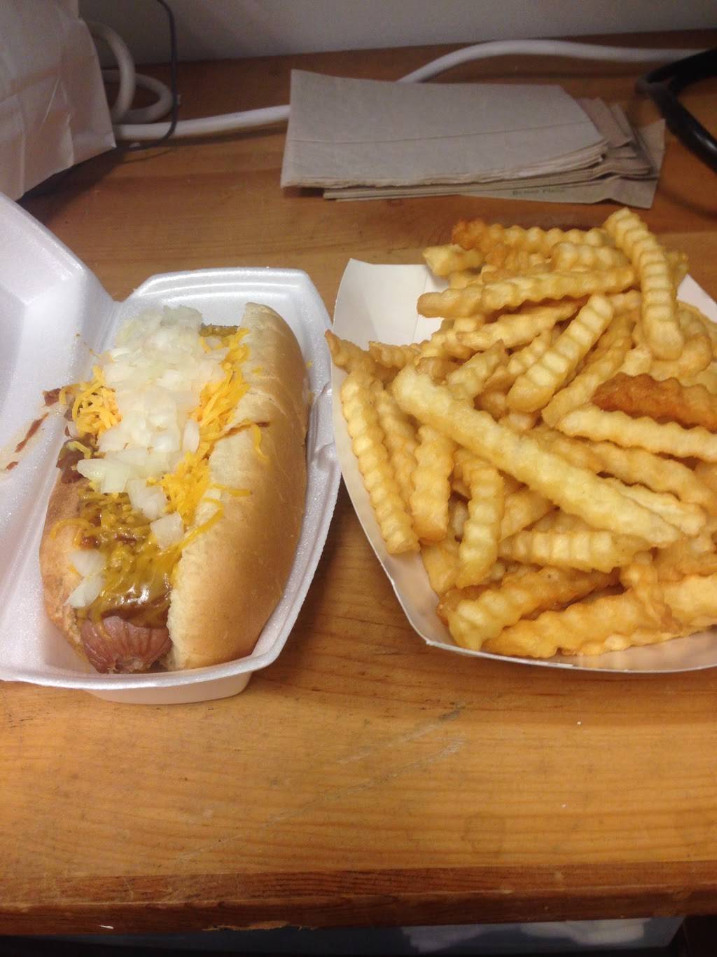 DJs Hot Dog Company | restaurant | 7035 E 96th St, Indianapolis, IN 46250, USA | 3178428442 OR +1 317-842-8442