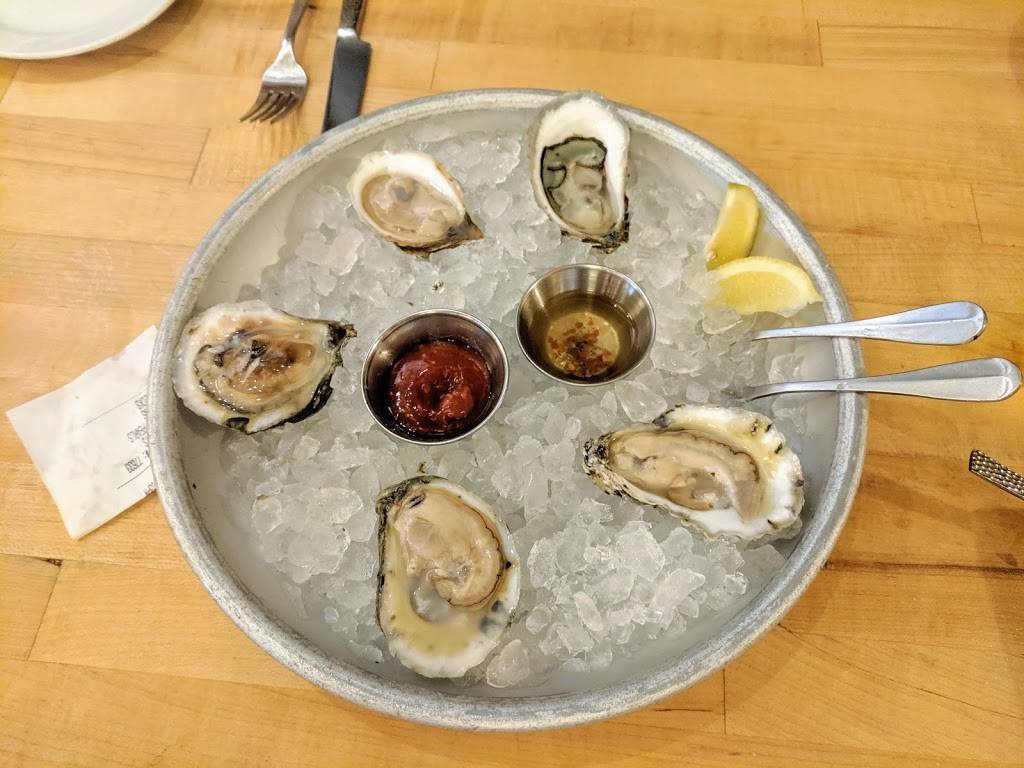 Public Fish & Oyster | restaurant | 513 W Main St, Charlottesville, VA 22903, USA | 4349955542 OR +1 434-995-5542
