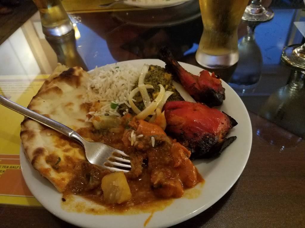 Taaj Palace | restaurant | 1435 Eubank Blvd NE, Albuquerque, NM 87112, USA | 5052960109 OR +1 505-296-0109