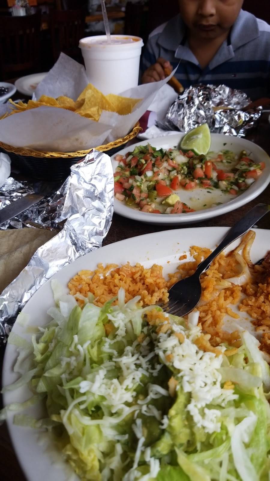 Rey Azteca Pittsburgh | restaurant | 3448 East William Penn Hwy, Pittsburgh, PA 15235, USA | 4128297006 OR +1 412-829-7006