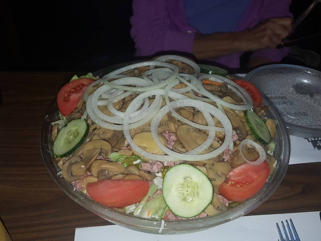 Montes Restaurant | restaurant | 141 Eastern Ave, Lynn, MA 01902, USA | 7815990478 OR +1 781-599-0478