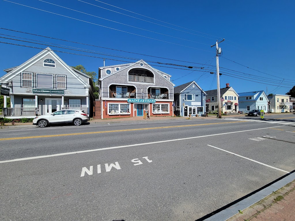 Lincolnville Beach Store | meal takeaway | Atlantic Hwy, Lincolnville, ME 04849, USA | 2077895555 OR +1 207-789-5555