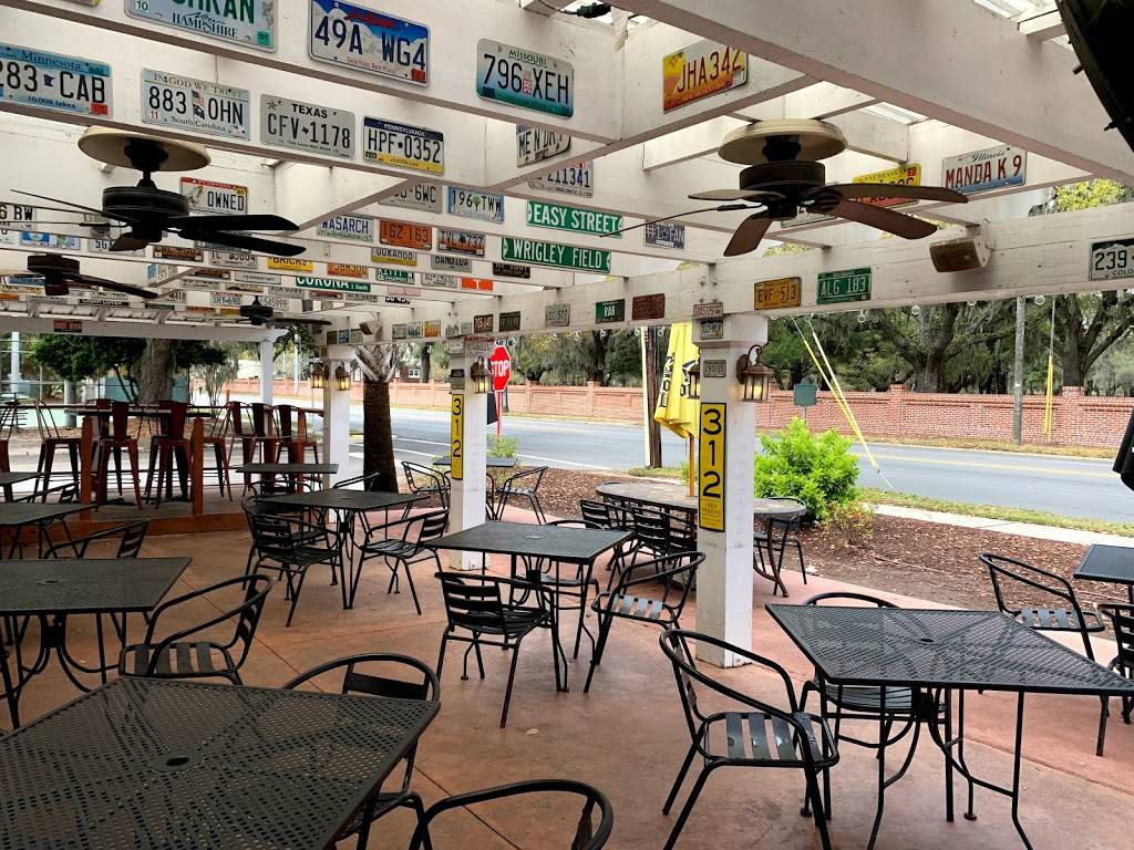 Bricks On Boundary | restaurant | 1422 Boundary St, Beaufort, SC 29902, USA | 8433795232 OR +1 843-379-5232