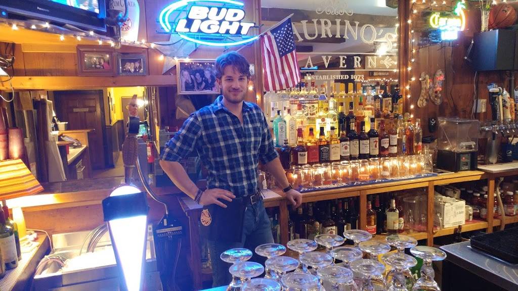 Laurinos Tavern | restaurant | 3668 Main St, Brewster, MA 02631, USA | 5088966135 OR +1 508-896-6135