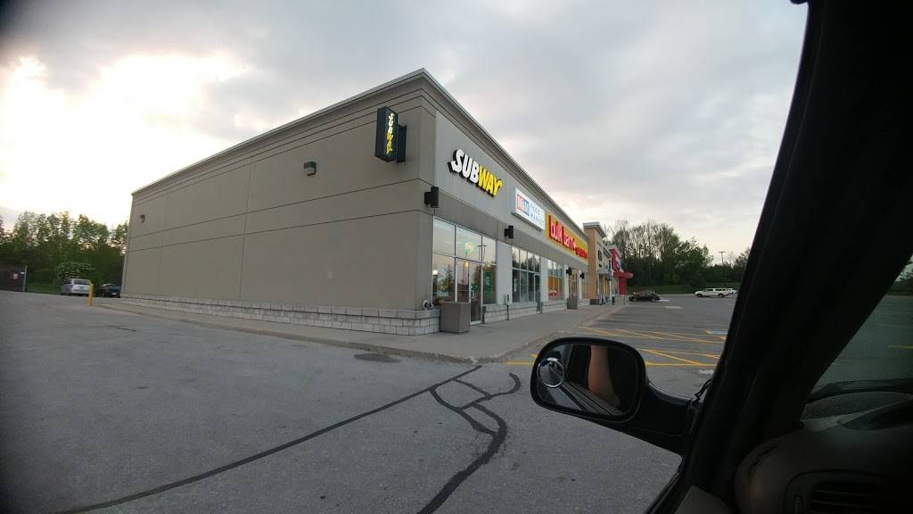 Subway | restaurant | 781 Broadway St #771, Kincardine, ON N2Z 2C9, Canada | 5193965959 OR +1 519-396-5959