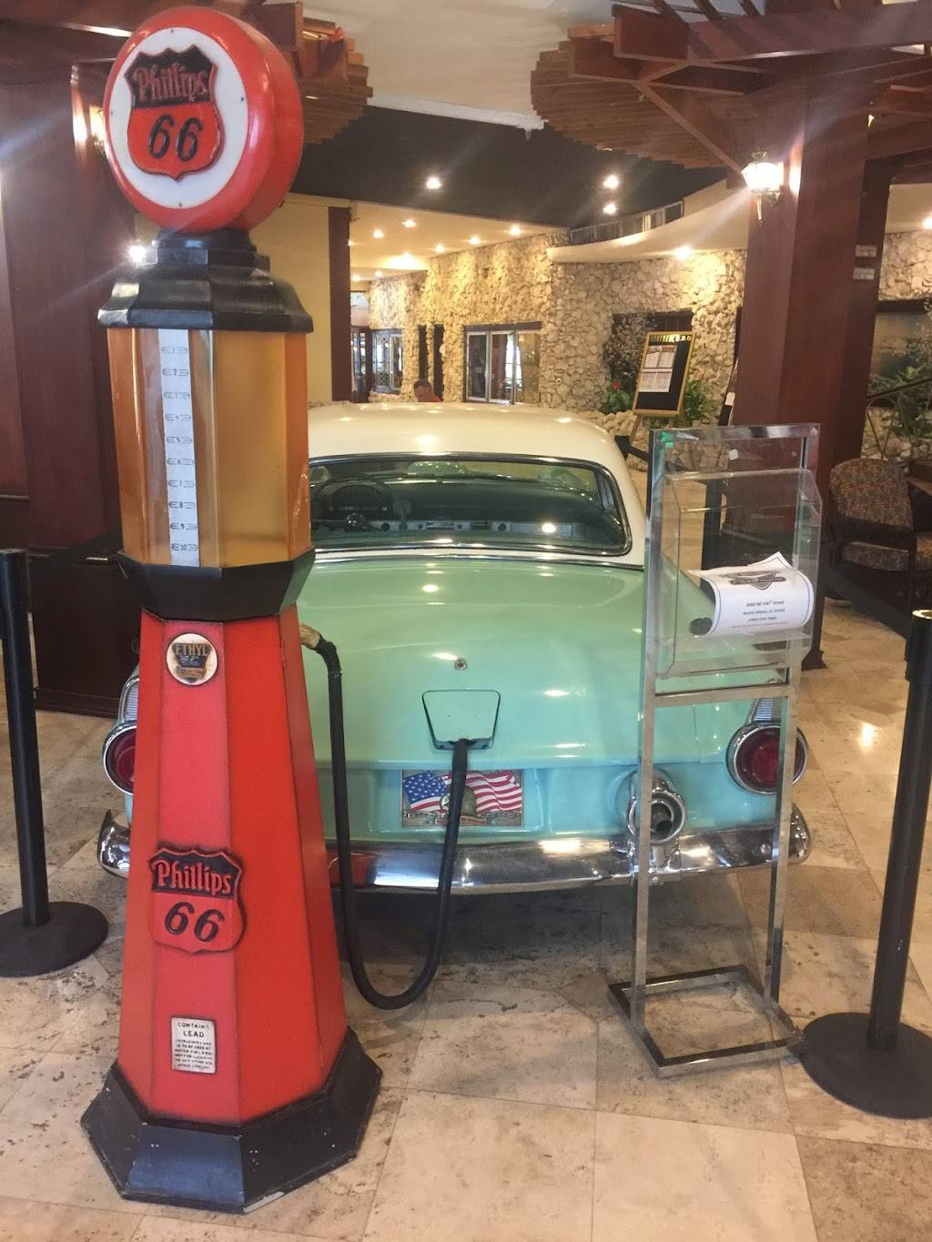 Montreal BBQ | restaurant | 18401 Collins Ave, Sunny Isles Beach, FL 33160, USA | 3057926164 OR +1 305-792-6164