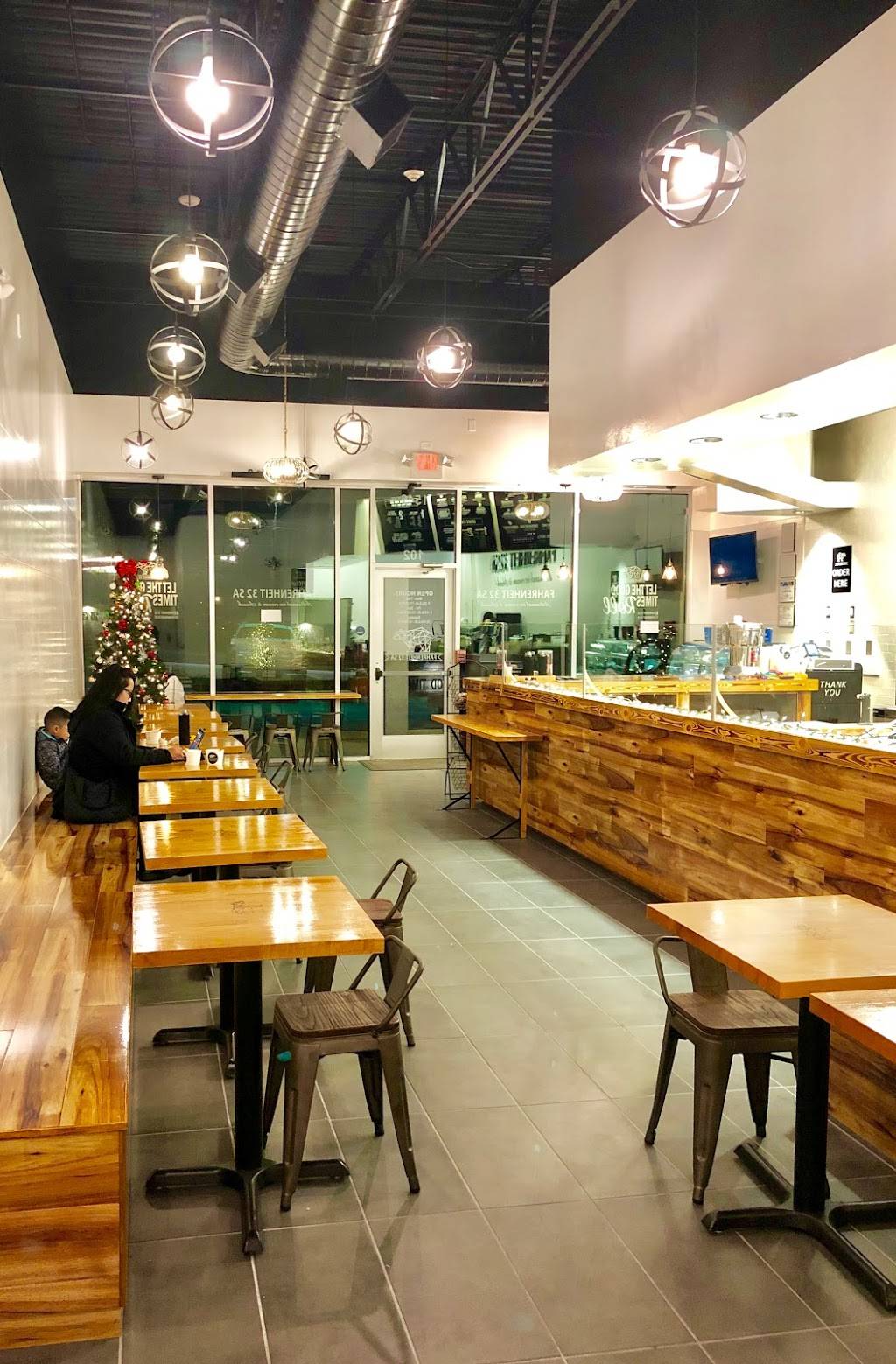 Fahrenheit 32 SA | restaurant | 1546 Babcock Rd suite 102, San Antonio, TX 78229, USA | 2105385599 OR +1 210-538-5599