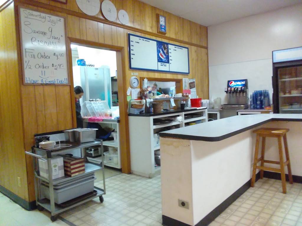 Mama Roses | restaurant | 119 E Main St, Deshler, OH 43516, USA | 4192781500 OR +1 419-278-1500