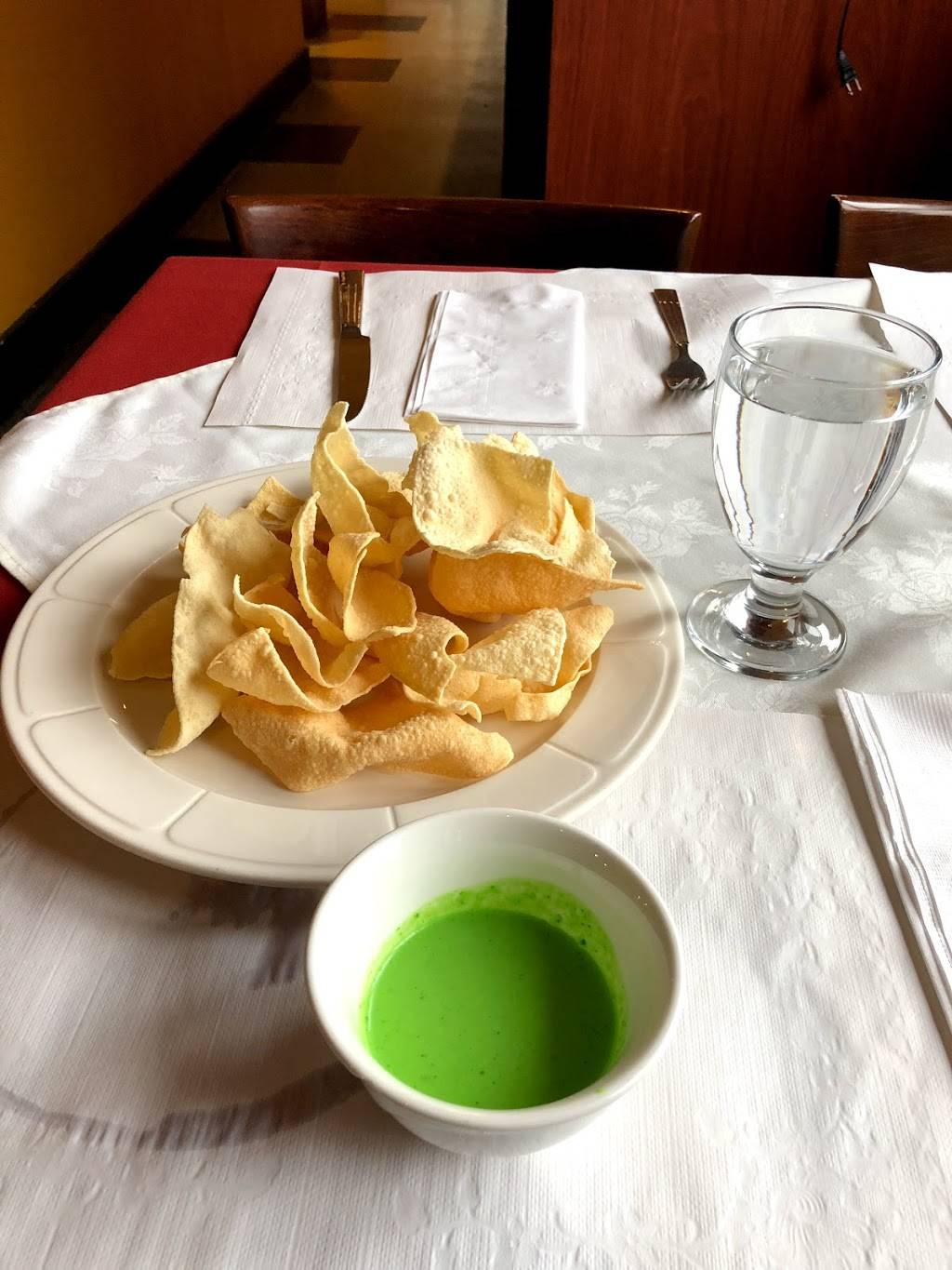 Host India | restaurant | 622 Montreal Rd, Ottawa, ON K1K 0T6, Canada | 6137464678 OR +1 613-746-4678