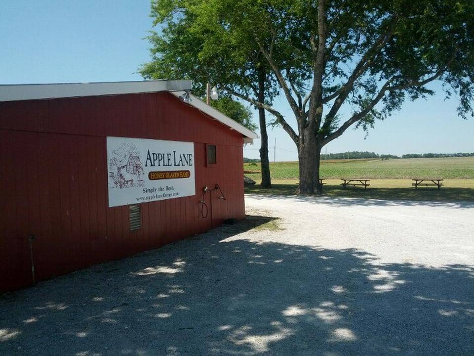 Apple Lane - Decatur | restaurant | 23027 AL-20, Tanner, AL 35671, USA | 2563517803 OR +1 256-351-7803