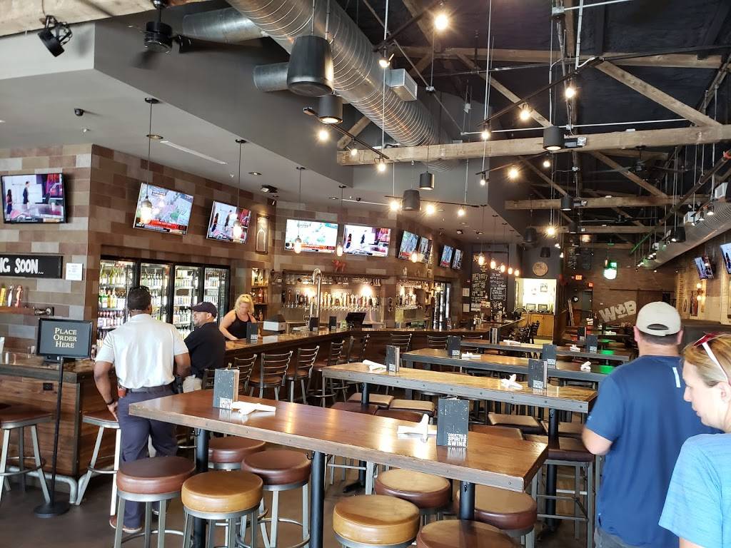 World of Beer | restaurant | 2107 University Blvd, Tuscaloosa, AL 35401, USA | 2052104481 OR +1 205-210-4481