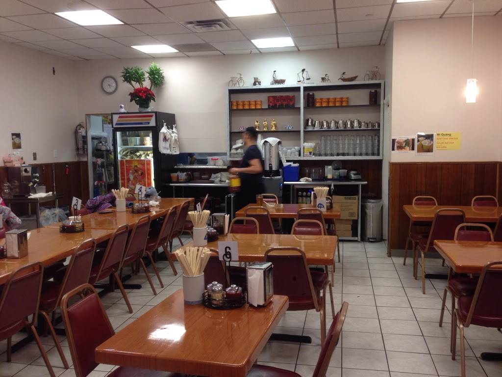 Banh Cuon Thang Long | restaurant | 6757 Wilson Blvd # 22, Falls Church, VA 22044, USA | 7035341746 OR +1 703-534-1746