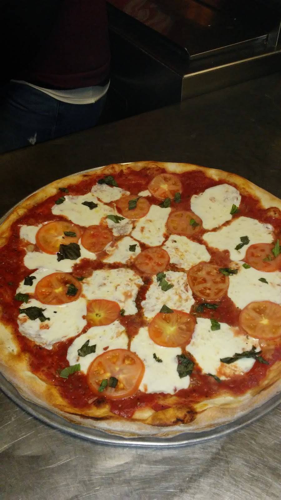 Bella Pizza | restaurant | 1028 Bloomingdale Ave, Valrico, FL 33596, USA | 8136614191 OR +1 813-661-4191