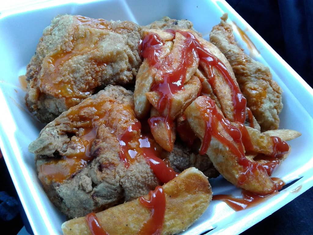 Tinas Carryout & Restaurant | restaurant | 1600 Walnut St, Cincinnati, OH 45202, USA | 5136840200 OR +1 513-684-0200