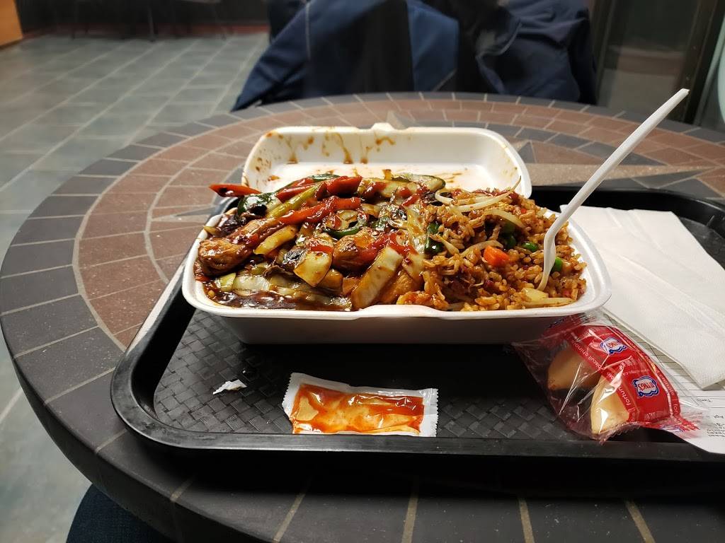 Golden Palace Restaurant | restaurant | 1 Steeles Ave E, Brampton, ON L6W 4J6, Canada | 9057963500 OR +1 905-796-3500