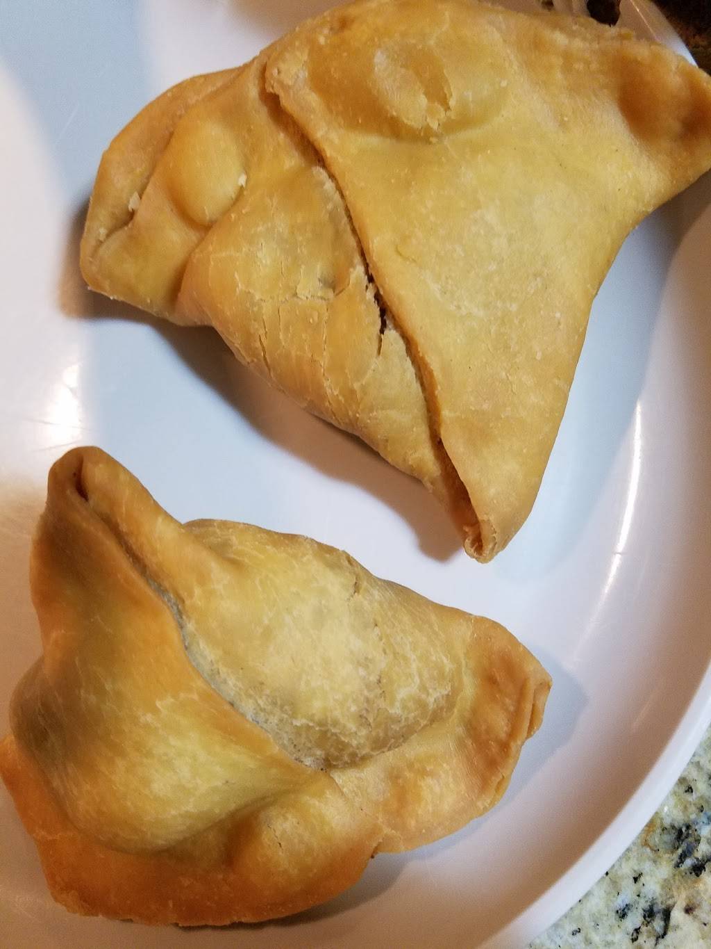 Metro Dhaba | restaurant | 8941 N Westland Dr, Gaithersburg, MD 20877, USA | 3015909225 OR +1 301-590-9225