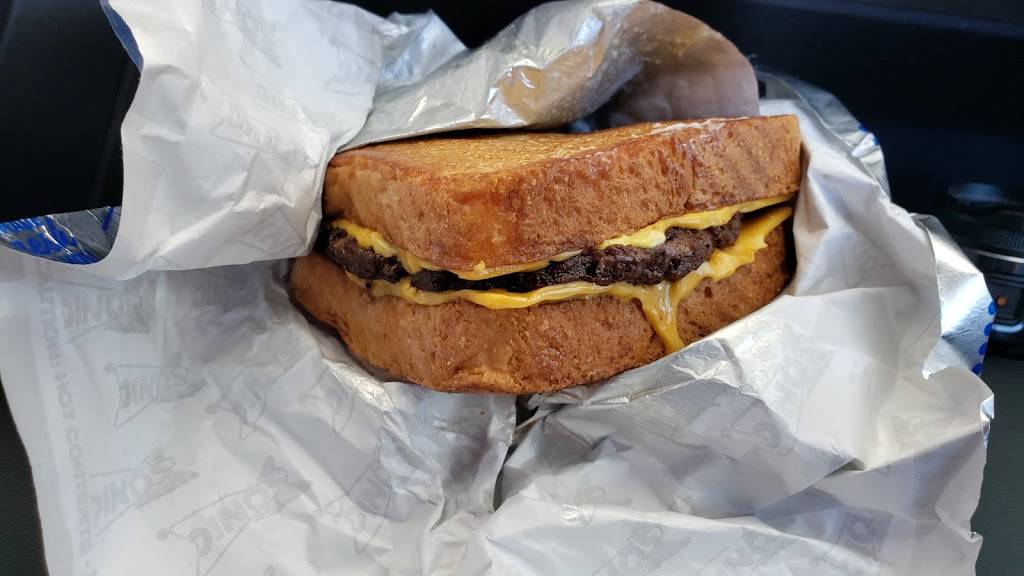 Sonic Drive-In | restaurant | 5920 W 10th St, Greeley, CO 80634, USA | 9703532118 OR +1 970-353-2118