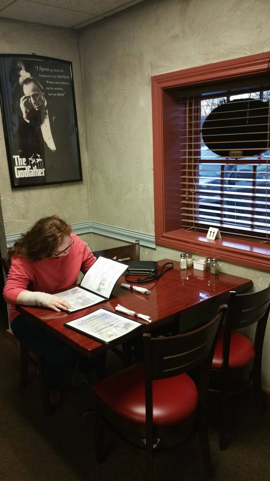 Angelos Italian Restaurant | restaurant | 807 S Main St, Winnsboro, TX 75494, USA | 9033426734 OR +1 903-342-6734