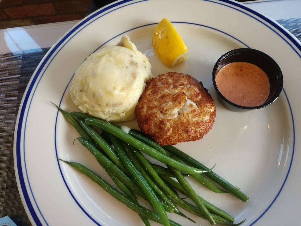 The Little Tuna | restaurant | 4 N White Horse Pike, Lindenwold, NJ 08021, USA | 8567950888 OR +1 856-795-0888