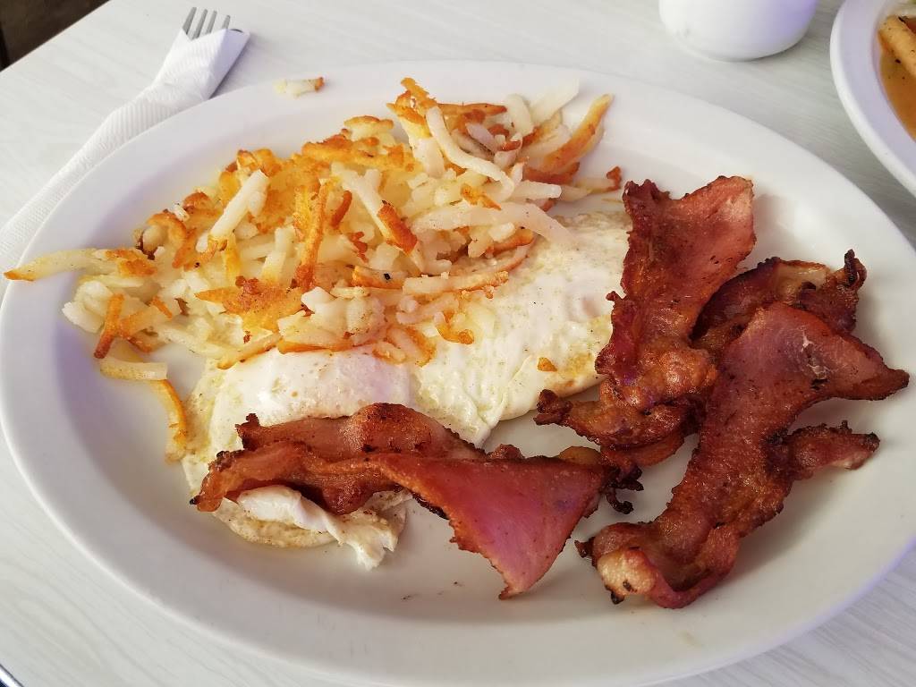 Moongate Cafe | restaurant | 9545 Bataan Memorial, Las Cruces, NM 88012, USA | 5753825744 OR +1 575-382-5744