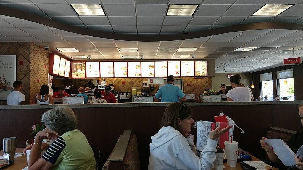 Chick-fil-A | restaurant | 5825 Airport-Pulling Rd N, Naples, FL 34109, USA | 2395949777 OR +1 239-594-9777