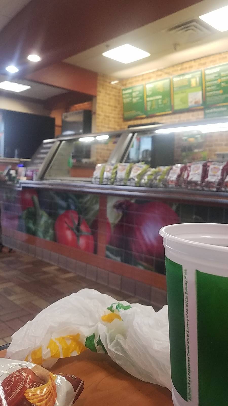 Subway Restaurants | restaurant | 5009 N 35th Ave #105, Phoenix, AZ 85017, USA | 6028417114 OR +1 602-841-7114