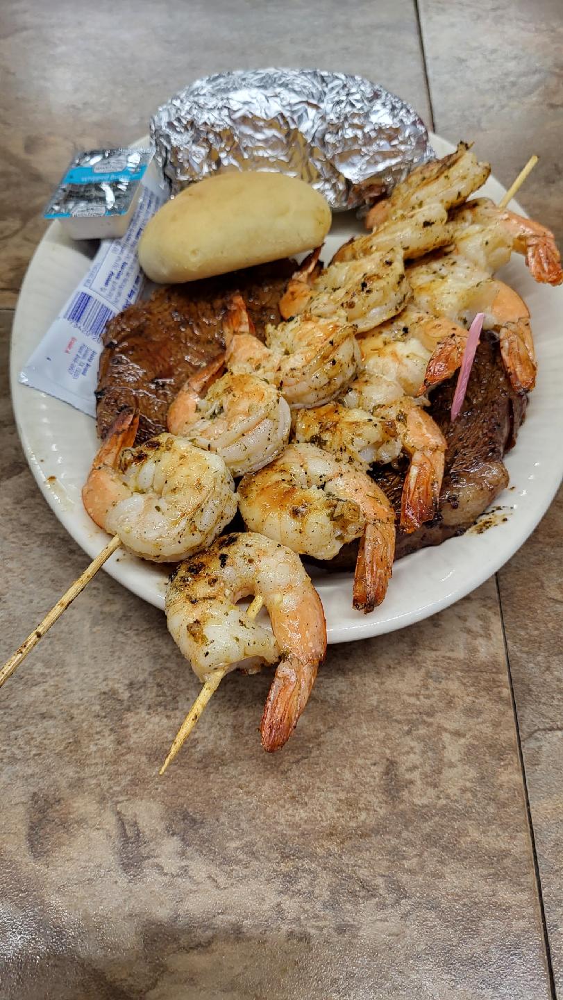 Crossroads Steakhouse | restaurant | 10101 Laurel Hill Road, Philadelphia, MS 39350, USA | 6013891040 OR +1 601-389-1040