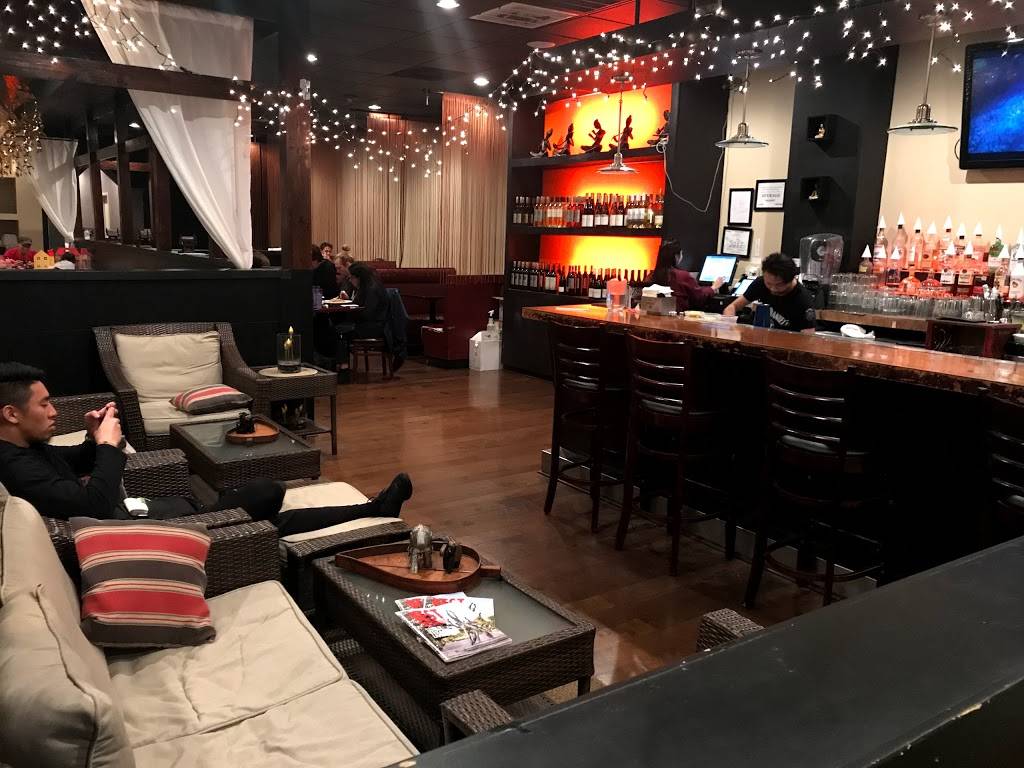 Chaba Thai Bistro | restaurant | 6434 Phelan Blvd, Beaumont, TX 77706, USA | 4098663388 OR +1 409-866-3388