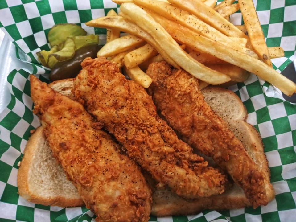 Bulleez fish and wing supreme | restaurant | 901 N Polk St STE 330, DeSoto, TX 75115, USA | 9728072223 OR +1 972-807-2223