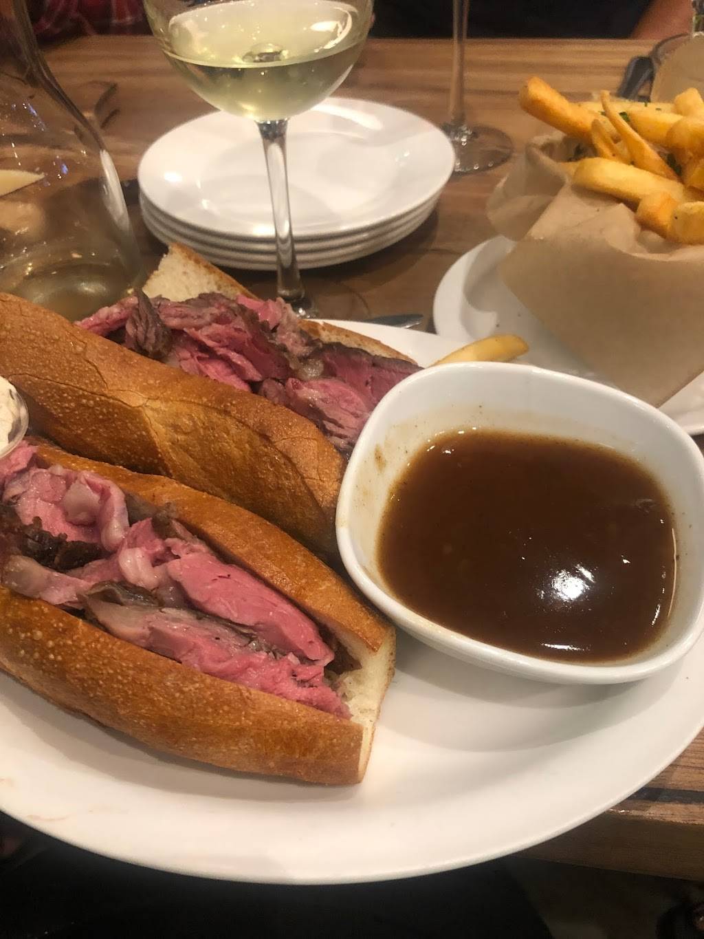 Brasserie Honoré | restaurant | 5298 University Pkwy, Bradenton, FL 34201, USA | 9418066130 OR +1 941-806-6130