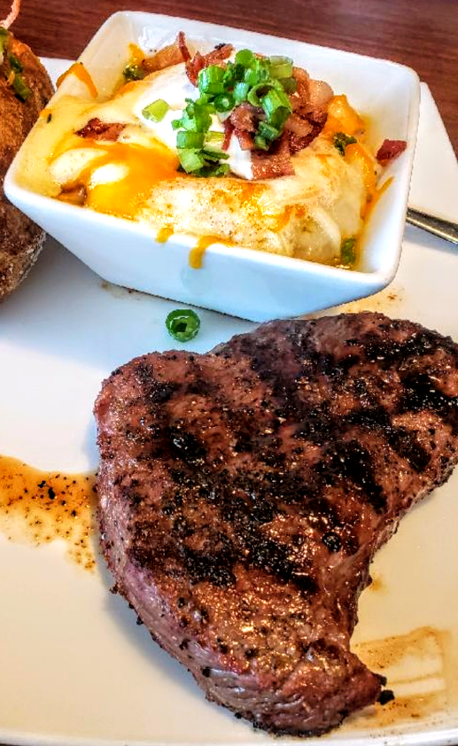 Iron Horse Neighborhood Grill | restaurant | 123 S Main St, Osceola, IA 50213, USA | 6413424351 OR +1 641-342-4351