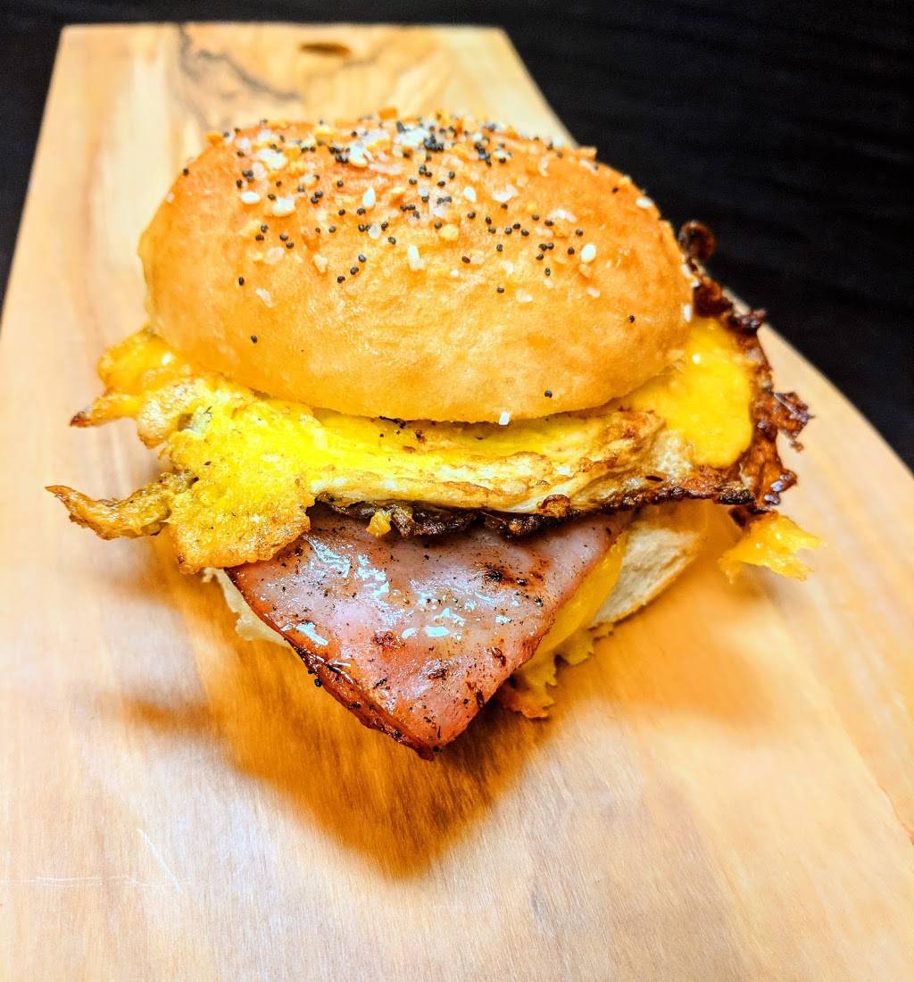 Boomtown Sliders | restaurant | 3308 Chili Ave, Rochester, NY 14624, USA | 5856852156 OR +1 585-685-2156