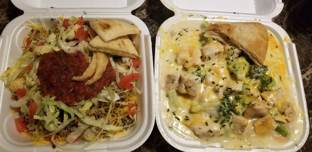 Spud Headz | restaurant | 5011 East 8 Mile Road, Warren, MI 48091, USA | 5867587783 OR +1 586-758-7783