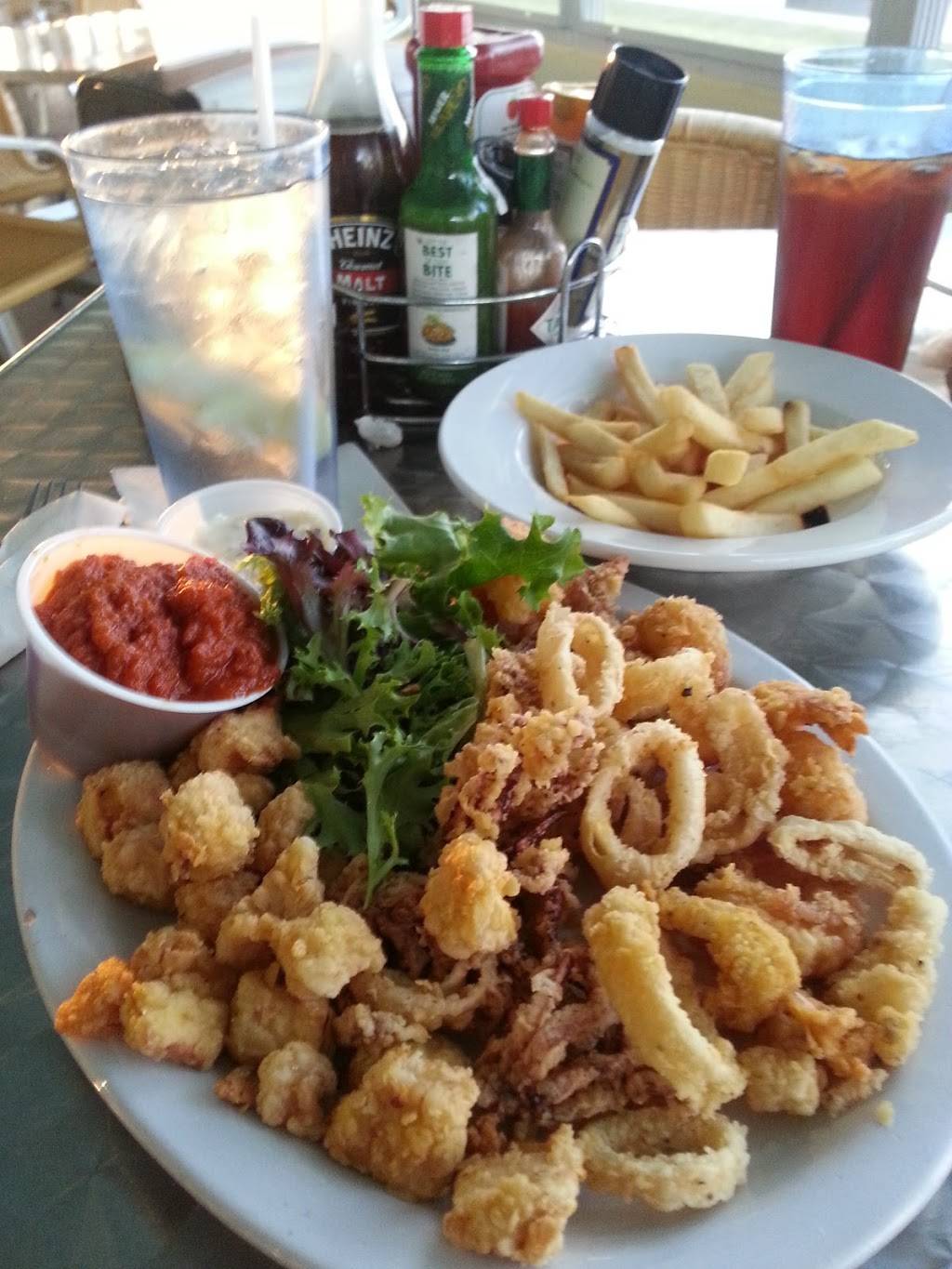 Island Dockside Grill | restaurant | 2700 Harbortown Marina Dr, Merritt Island, FL 32952, USA | 3214123400 OR +1 321-412-3400