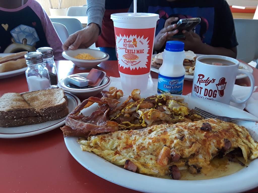 Rudys Hot Dog | restaurant | 946 W Sylvania Ave, Toledo, OH 43612, USA | 4194787095 OR +1 419-478-7095